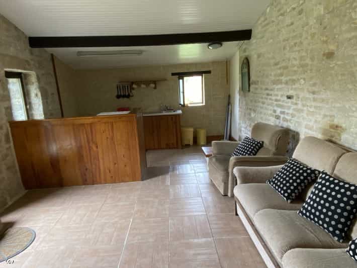 Talo sisään Villefagnan, Poitou Charentes 10102102