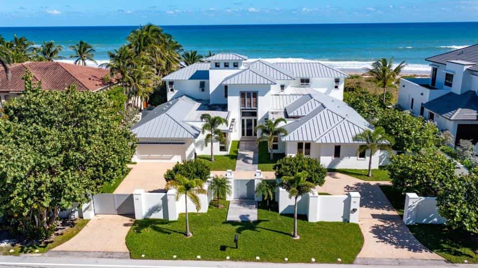 House in Gulf Stream, Florida 10102316
