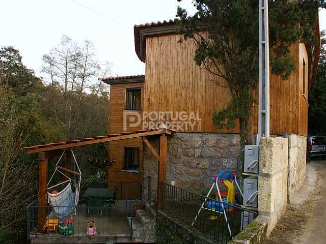 House in Beira-Alta, Northern Portugal 10102348