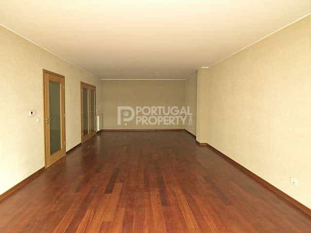 Condominium in Massarelos, Porto 10102397