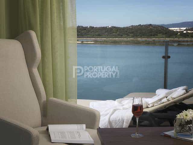Condominium in Ferragudo, Algarve 10102489