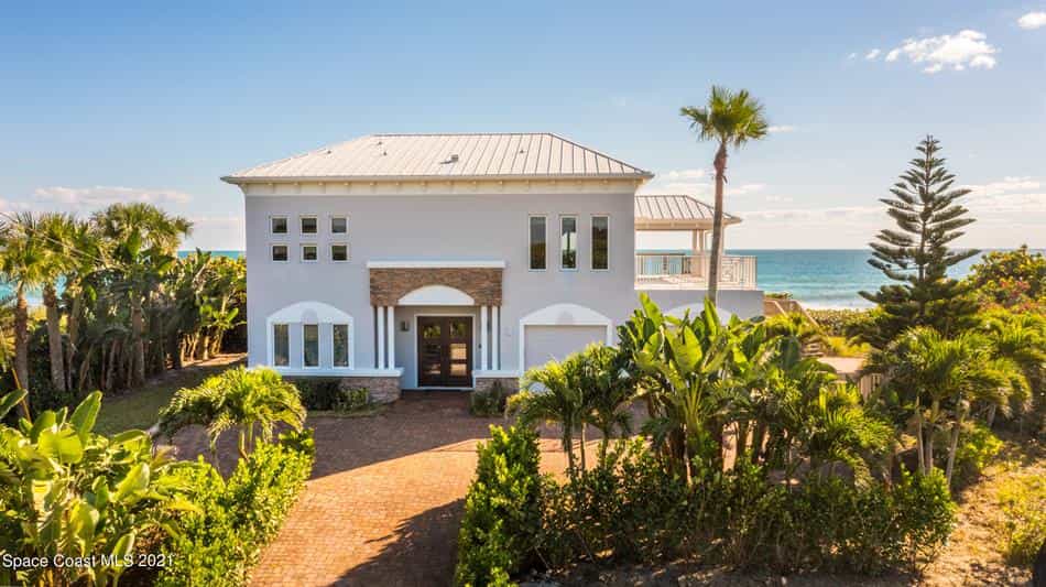 House in Floridana Beach, Florida 10102667