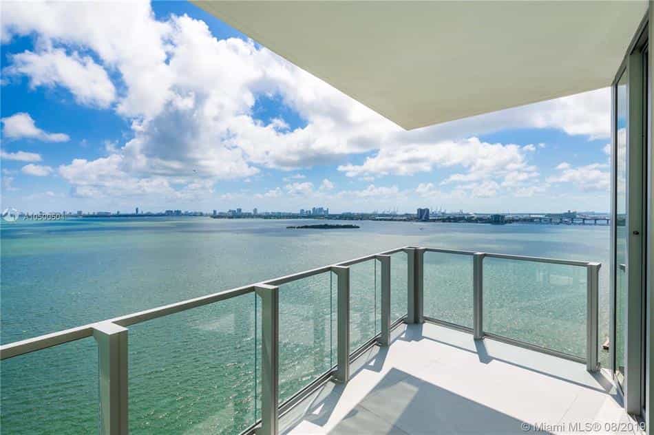 Condominium dans Miami, Florida 10102698