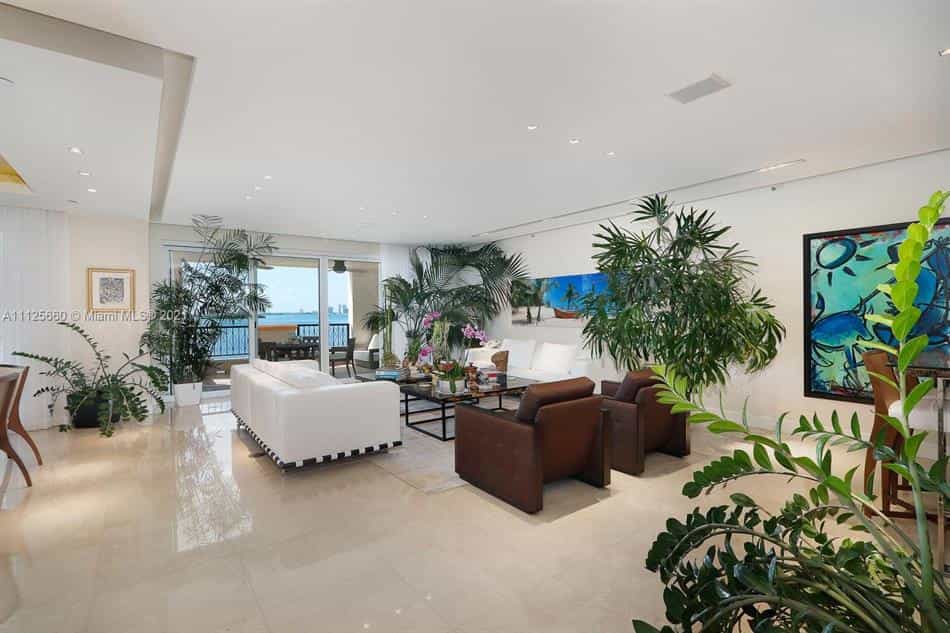 Condominium in Miami Beach, Florida 10102706