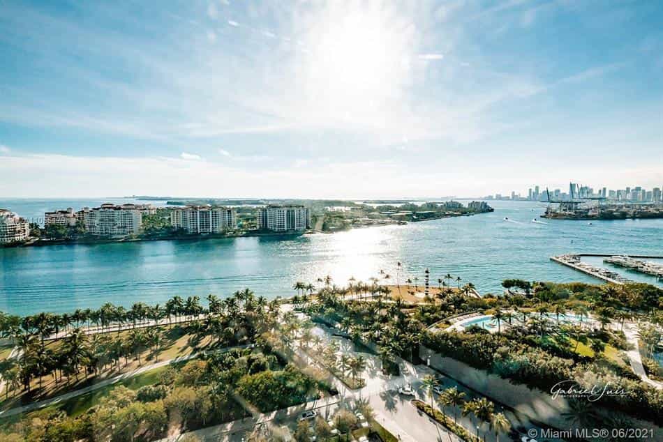 Condomínio no Praia de Miami, Flórida 10102708