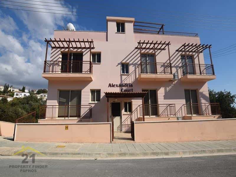 Condominium in Mesa ChorIo, Paphos 10102811