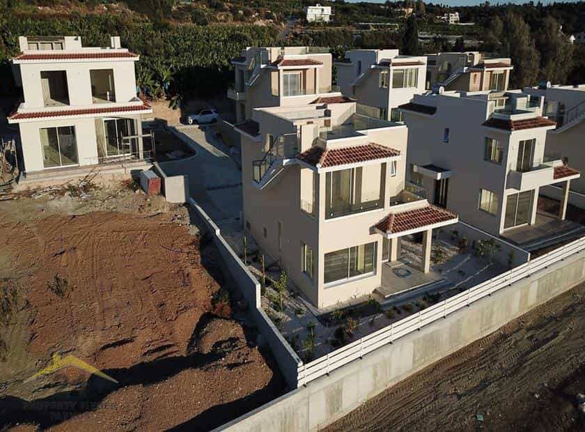 Huis in KIssonerga, Paphos 10102817