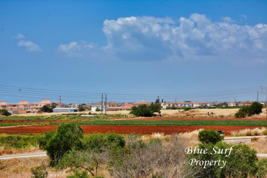 Condominium in Liopetri, Famagusta 10102881