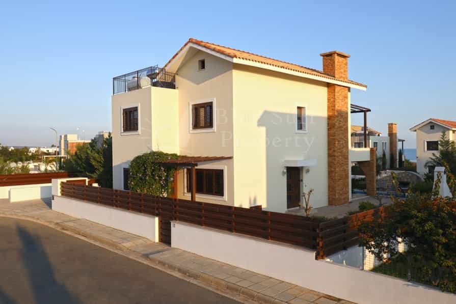 Huis in Ayia Thekla, Famagusta 10102922