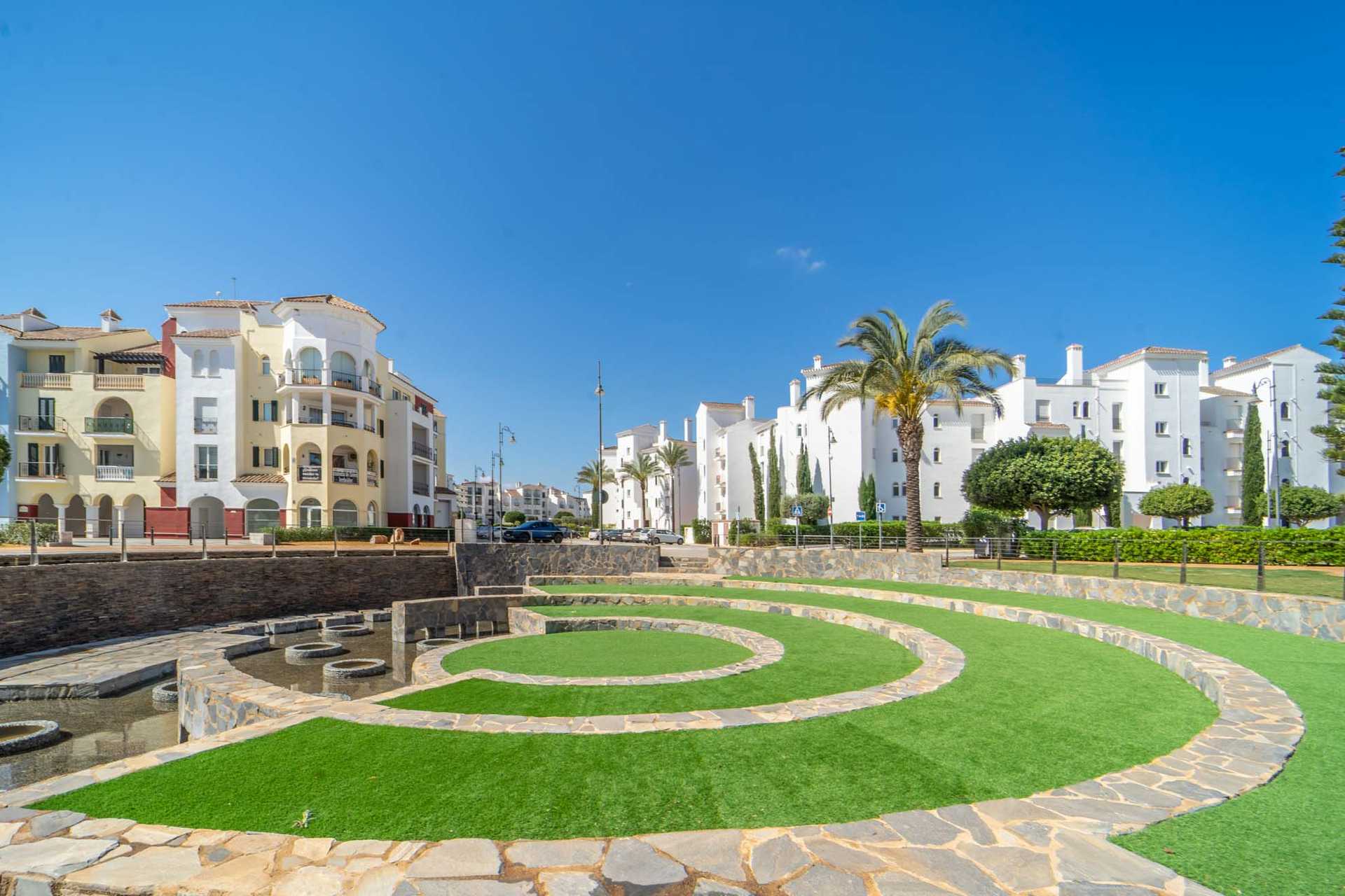 Condominium in La Torre Golf Resort, Murcia 10103043