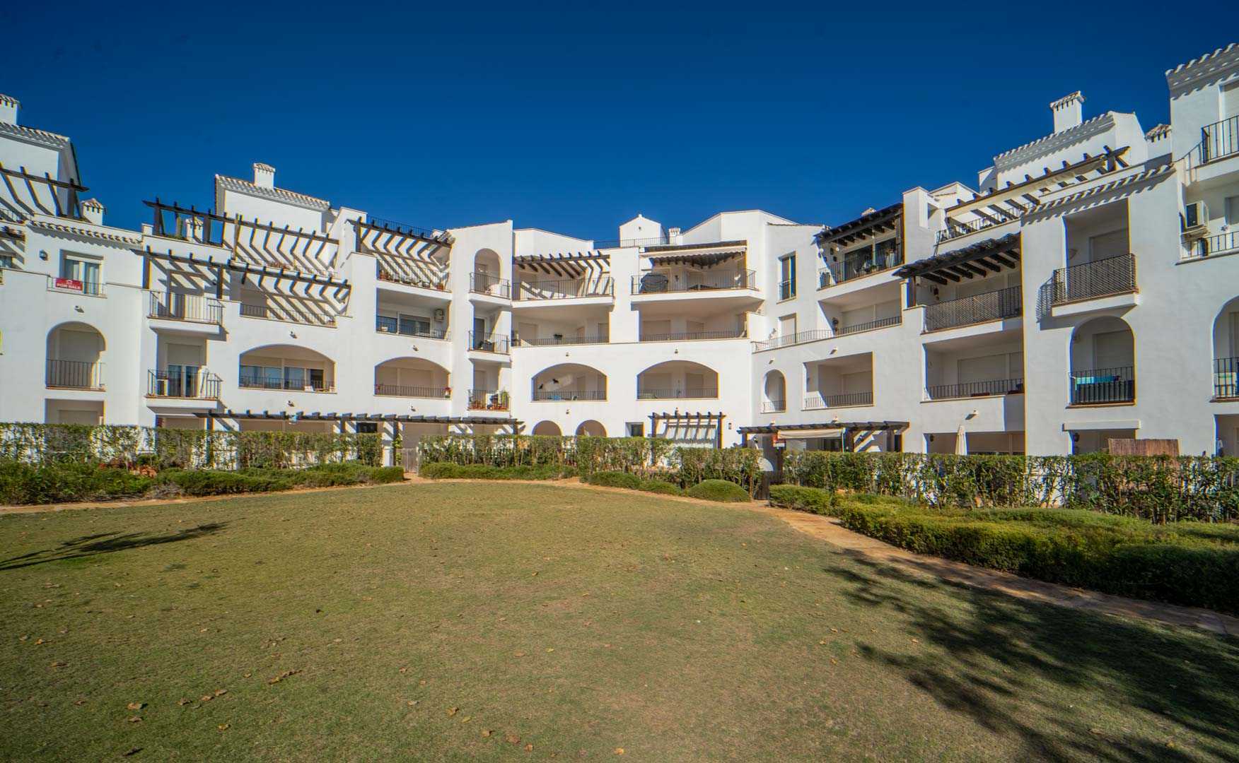 קוֹנדוֹמִינִיוֹן ב La Torre Golf Resort, Murcia 10103052