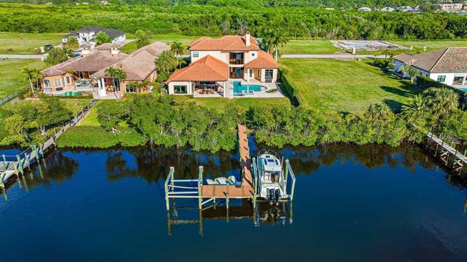 Hus i North River Shores, Florida 10103720