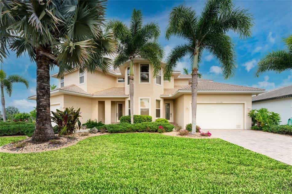 House in Solana, Florida 10103723