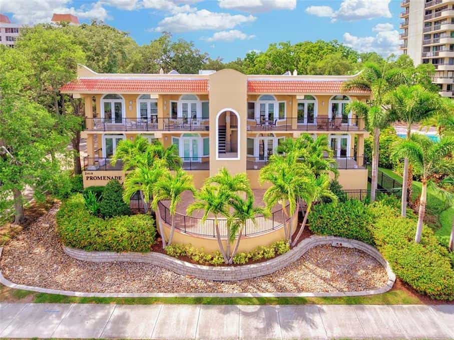 Condominium in Palma Ceia, Florida 10103902