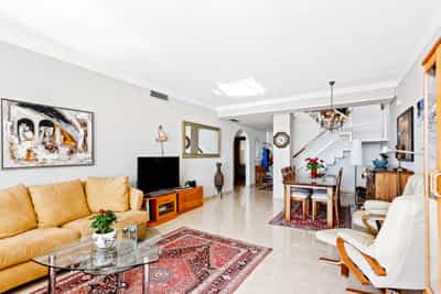 Condominium in El Palo, Andalusia 10104769