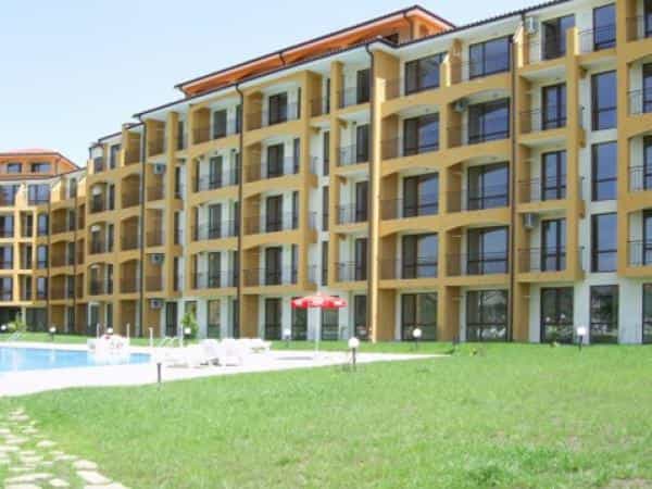 Condominium in Aheloy, Burgas 10104946