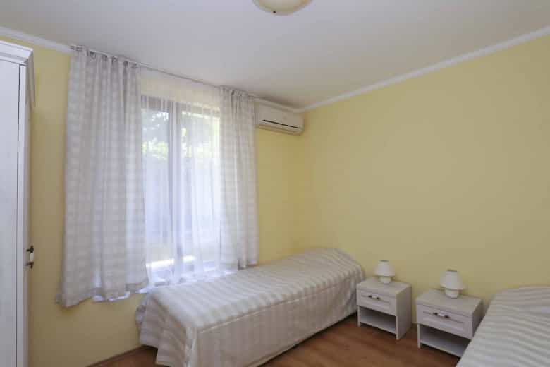 Condominium in Byala, Varna 10105194