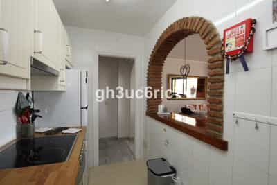 Condominium in Fuengirola, Andalusia 10105250
