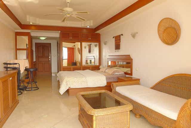 Квартира в Бан Пхаттхая Тай, Чонбурі 10105265