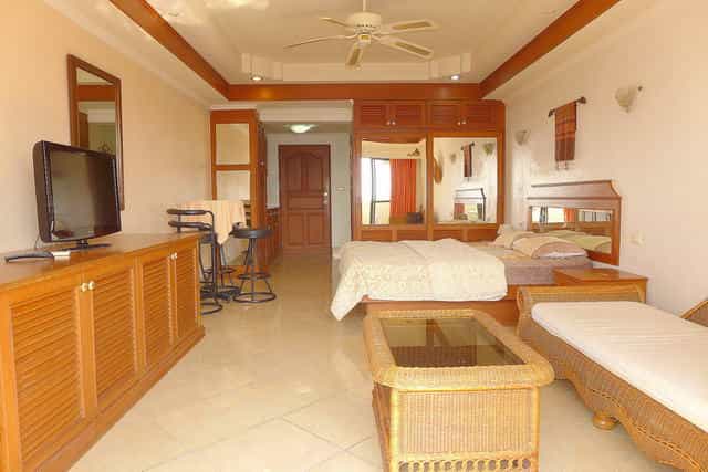 Квартира в Бан Пхаттхая Тай, Чонбурі 10105265