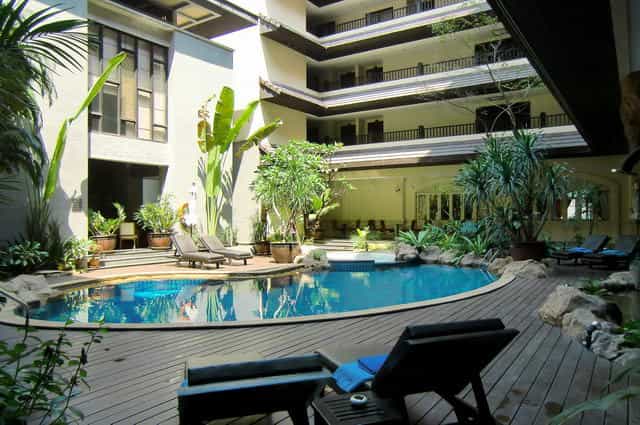 Condominium in Ban Phatthaya Tai, Chonburi 10105274