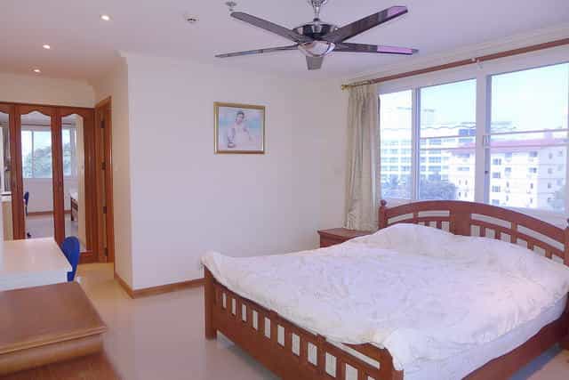 Condominium dans Pattaya, Chonburi 10105303