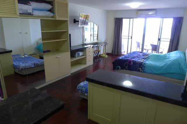 Квартира в Пхаттхая, Чонбурі 10105376