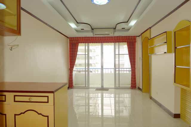 Condominium in Phatthaya, Chon Buri 10105378