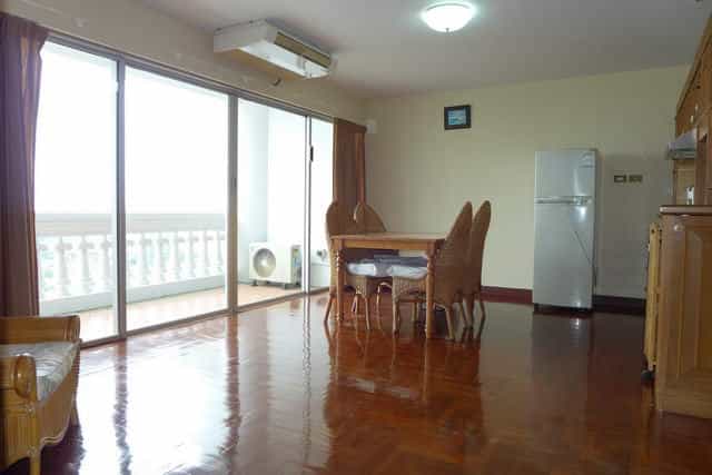 Condominium in Phatthaya, Chon Buri 10105388