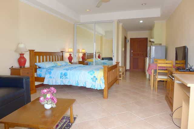 Квартира в Бан Лаем Май Руак, Чонбурі 10105446