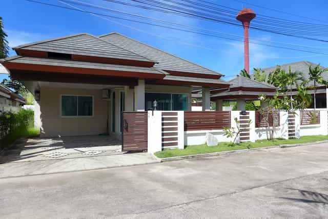House in Na Jomtien, Chonburi 10105528