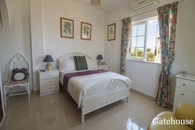 House in Carvoeiro, Algarve Central 10105686