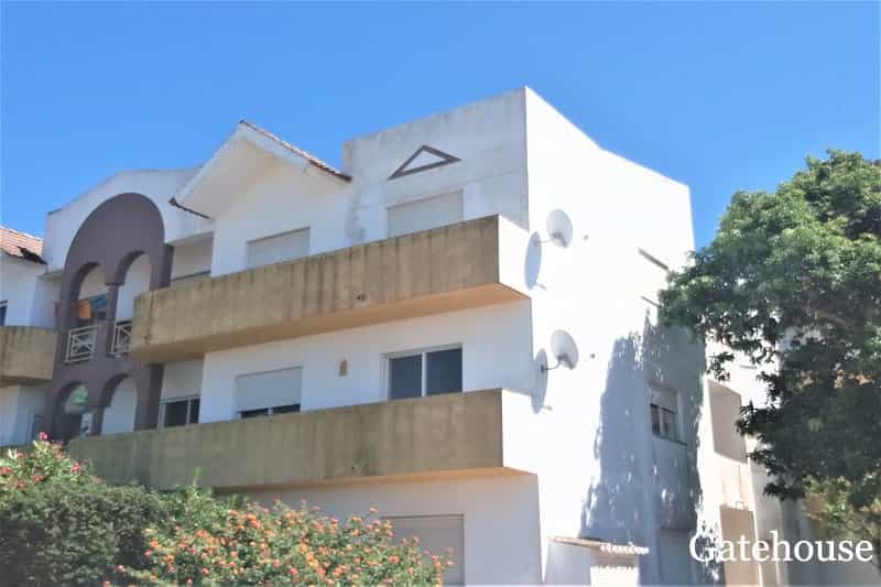Condominium in Salema, Faro 10105742