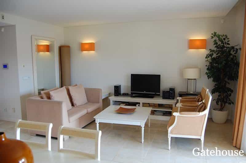 Condominium in Carvoeiro, Algarve Central 10105746