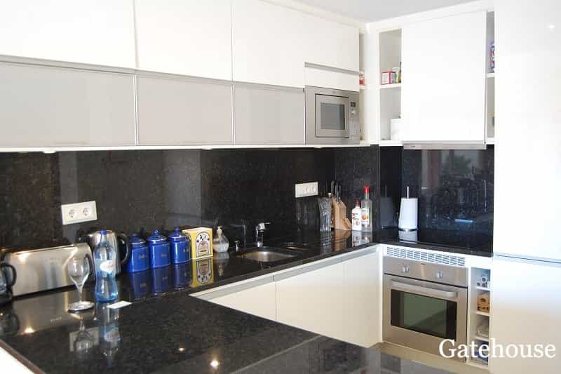 Condominium in Carvoeiro, Algarve Central 10105746