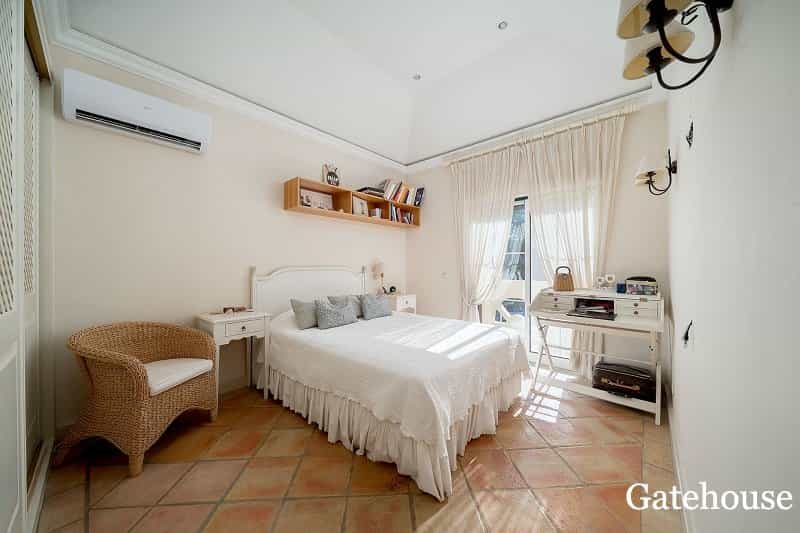 Dom w Quinta Do Lago, Algarve Central 10105973
