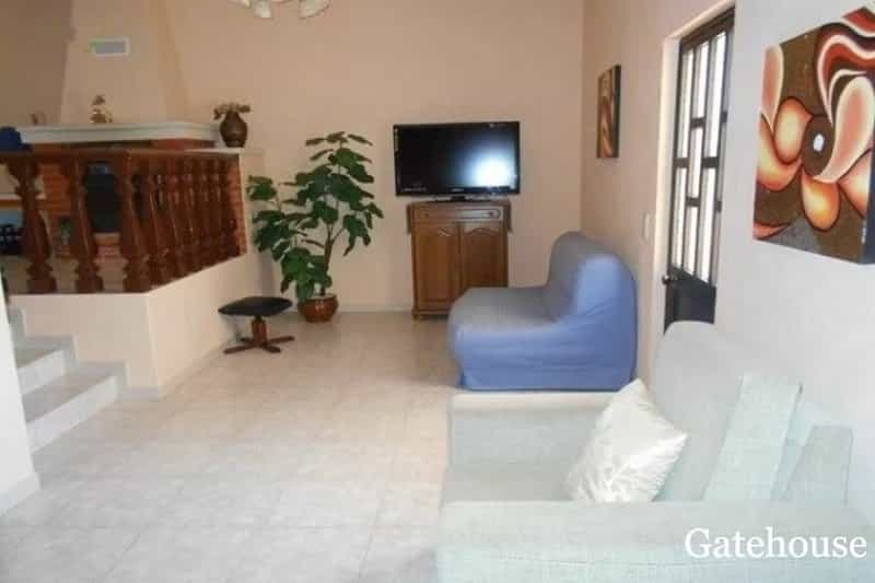 House in Almancil, Algarve Central 10105978