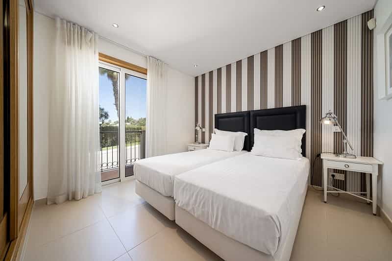 Будинок в Almancil, Algarve Central 10106087