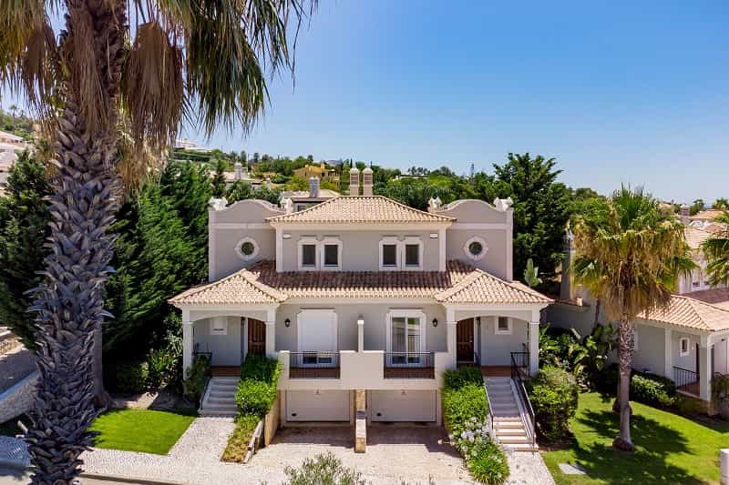 House in Almancil, Algarve Central 10106087