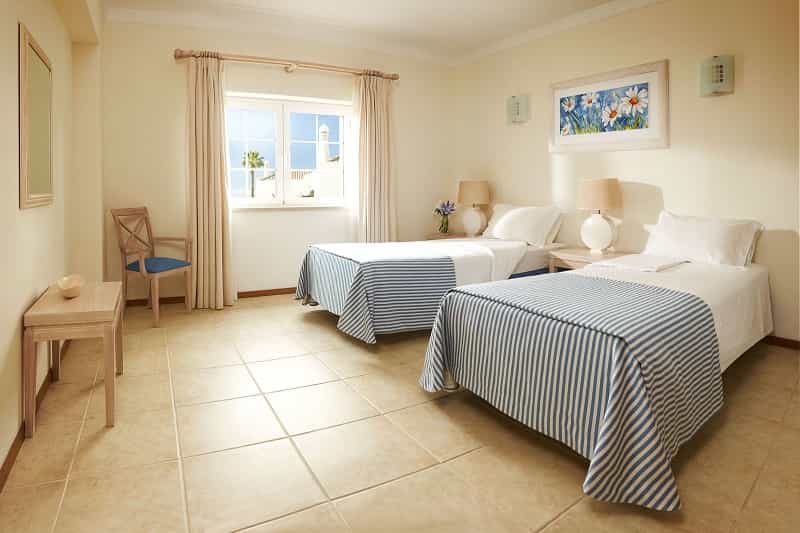 House in Carvoeiro, Algarve Central 10106095