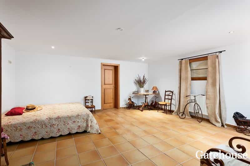 жилой дом в Silves, Algarve Central 10106244