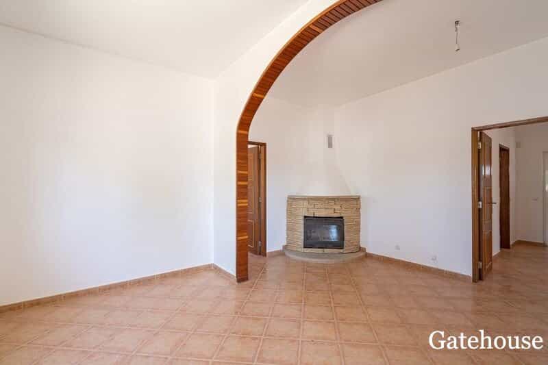 House in Almancil, Faro 10106328