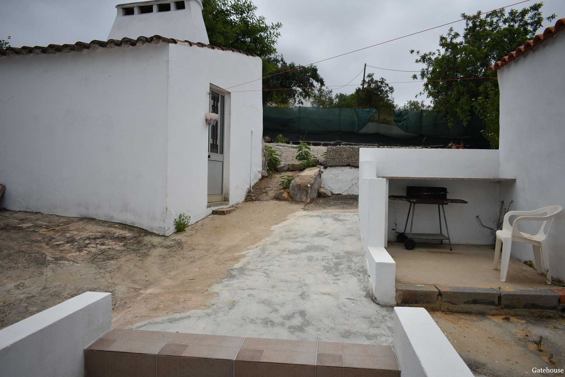 House in Sao Bras De Alportel, Algarve Est 10106472