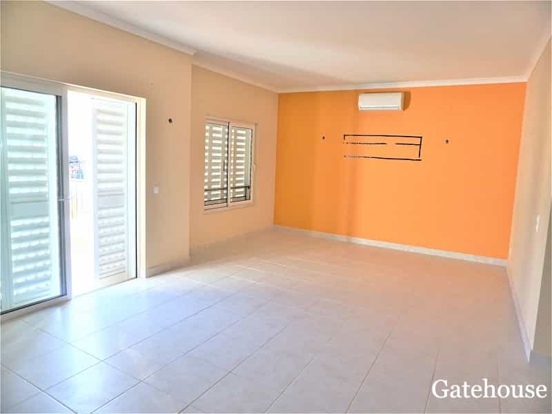 жилой дом в Salema, Algarve Ouest 10106617