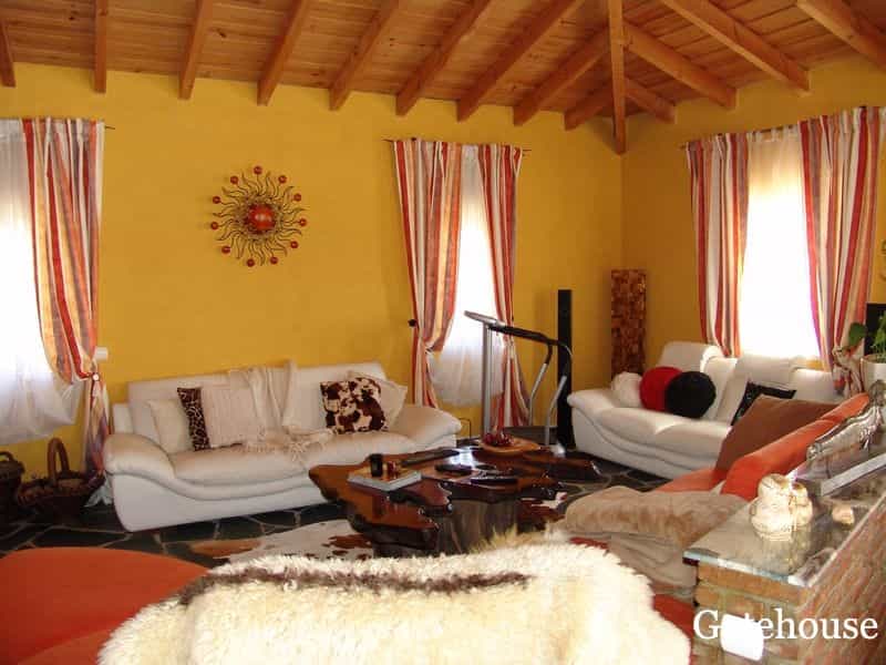 بيت في Carvoeiro, Algarve Central 10106645