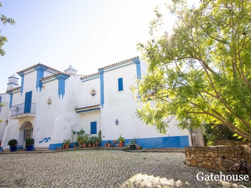 House in Almancil, Algarve Central 10106763