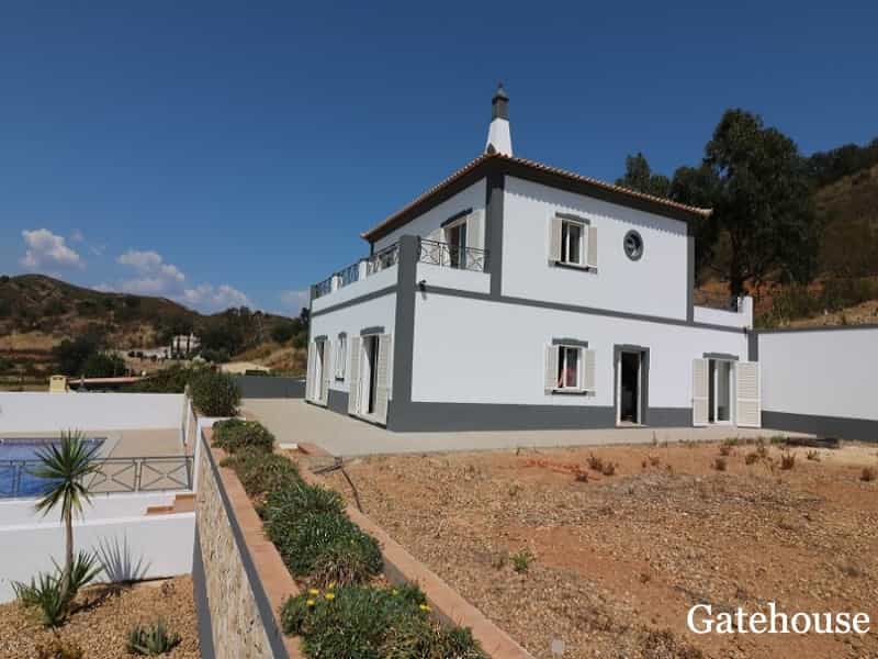 House in Santa Catarina Da Fonte Do Bispo, Algarve Est 10106784