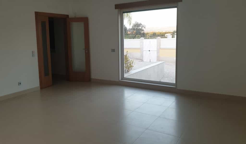 House in Olhos D Agua, Algarve Central 10106802