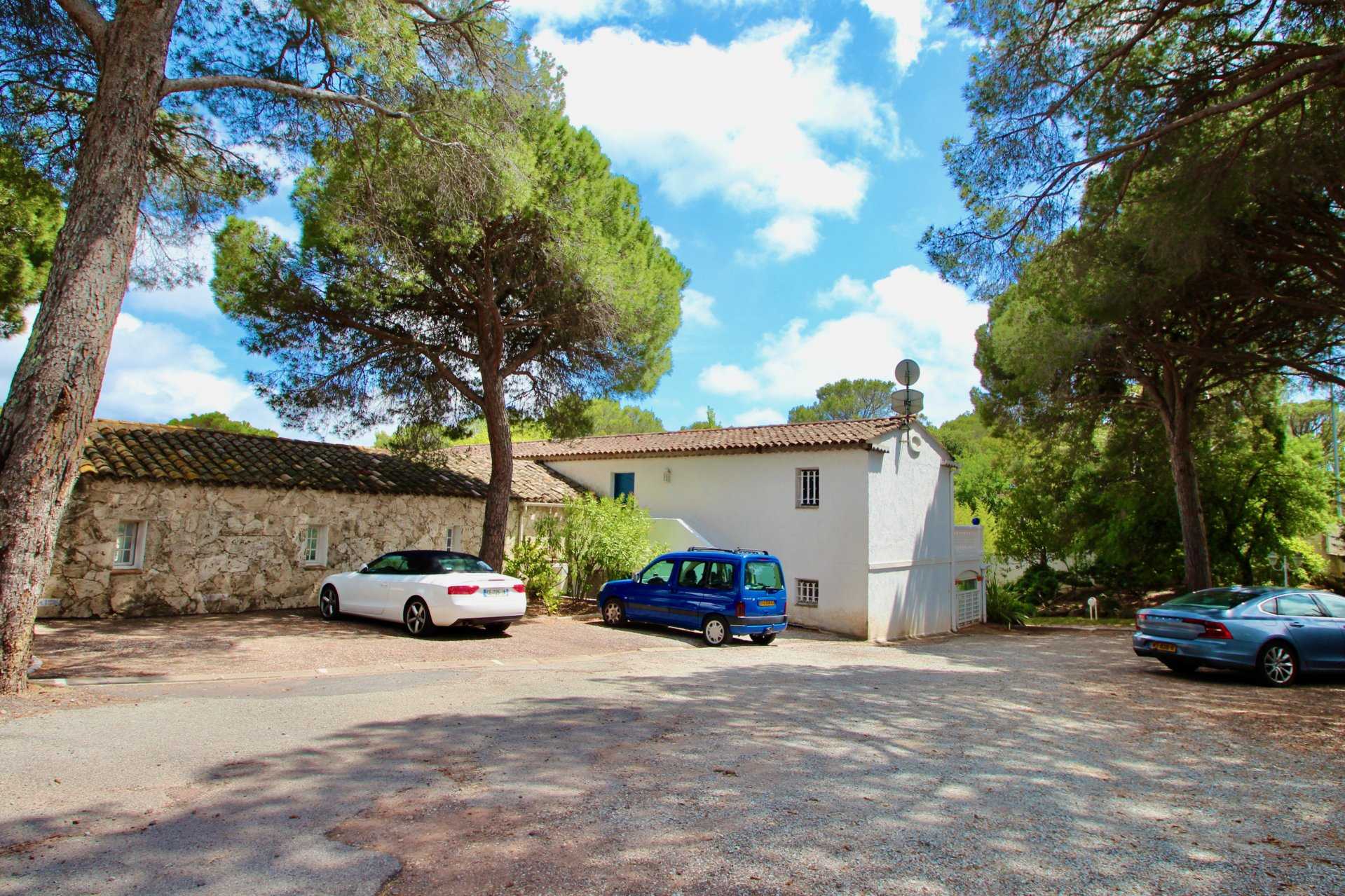 Condominium dans Saint-Raphaël, Provence-Alpes-Côte d'Azur 10107020