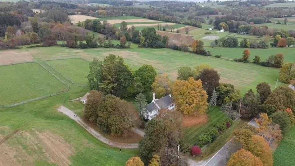 House in Stanford, New York 10107827